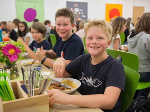 Ab November 2023 versorgt bereits die dritte Schulküche Kinder im Vorderwald mit gesundem, regionalem Essen. Foto: Anastasia Gerasimova